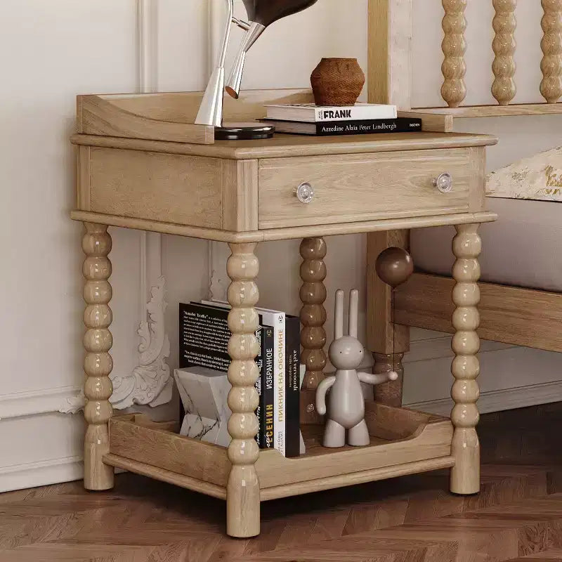 Tête de lit moderne de style médiéval