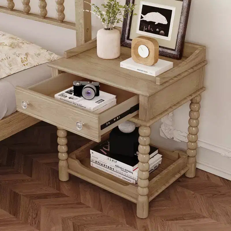 Tête de lit moderne de style médiéval
