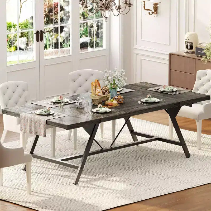 Grande table à manger de style ferme