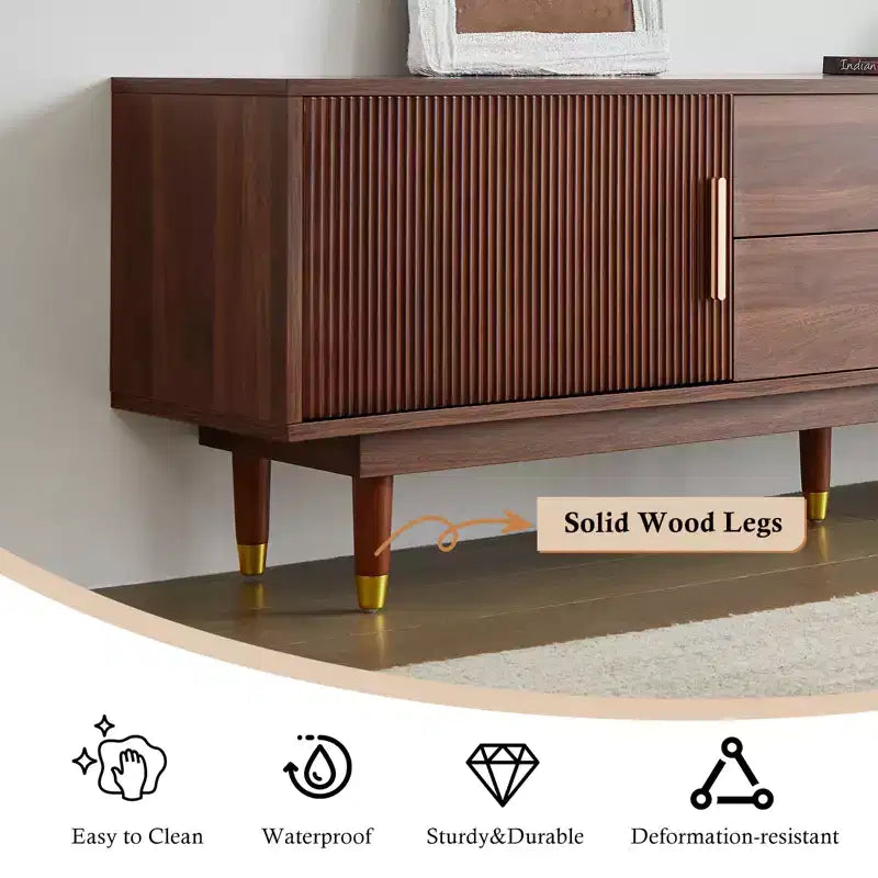 Meuble TV de style médiéval en bois naturel