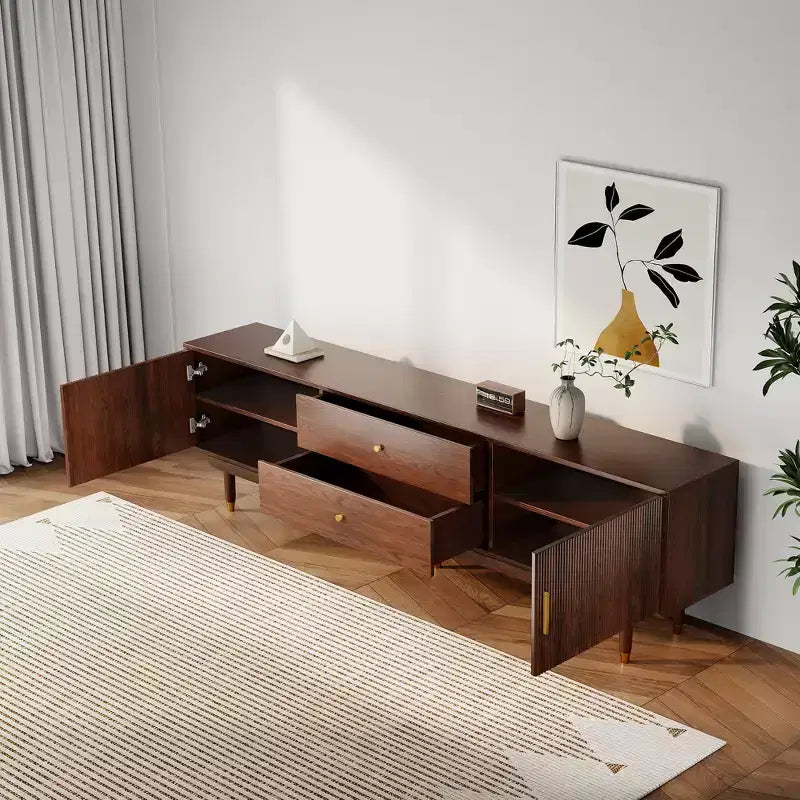 Meuble TV de style médiéval en bois naturel